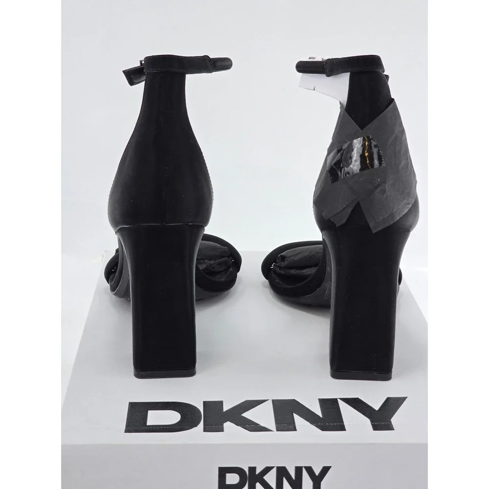 DKNY Waylin Ankle Strap Sandals Womens 7 Black Block Heel Studded - New